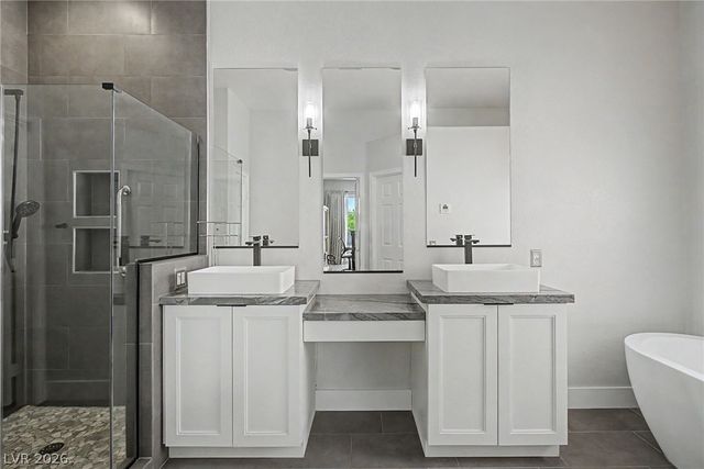 8624 Desert Bird Drive, Las Vegas, NV 89145