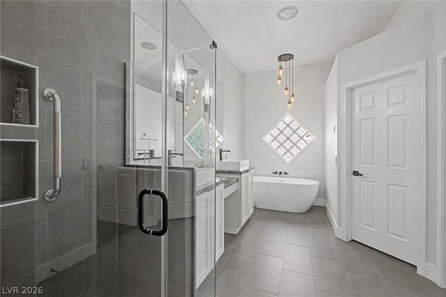 8624 Desert Bird Drive, Las Vegas, NV 89145