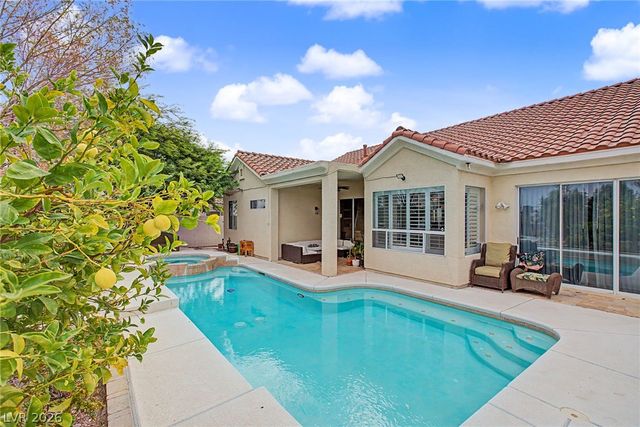 8624 Desert Bird Drive, Las Vegas, NV 89145