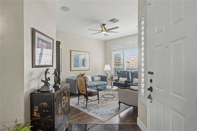 8624 Desert Bird Drive, Las Vegas, NV 89145
