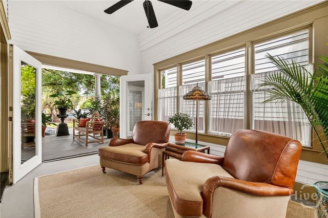 107 E 35th Street, Savannah, GA 31401