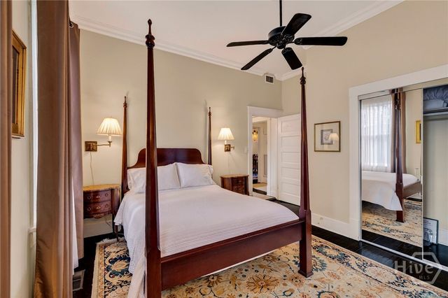 107 E 35th Street, Savannah, GA 31401