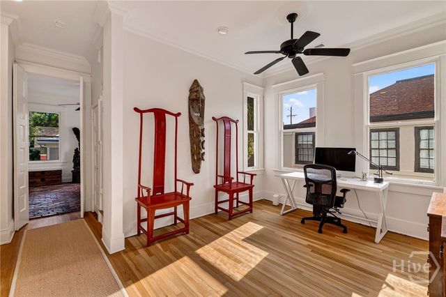 107 E 35th Street, Savannah, GA 31401
