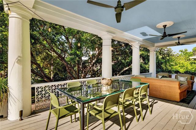 107 E 35th Street, Savannah, GA 31401