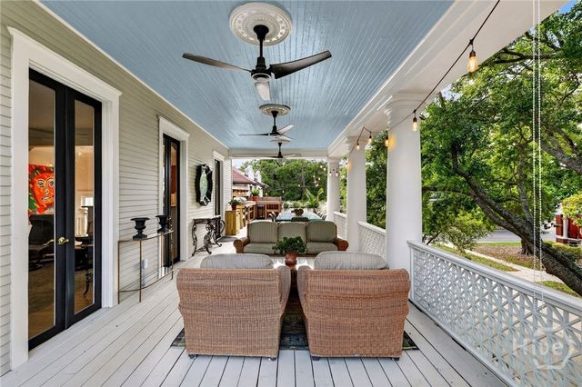 107 E 35th Street, Savannah, GA 31401