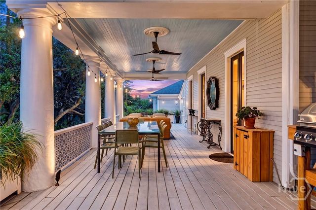 107 E 35th Street, Savannah, GA 31401