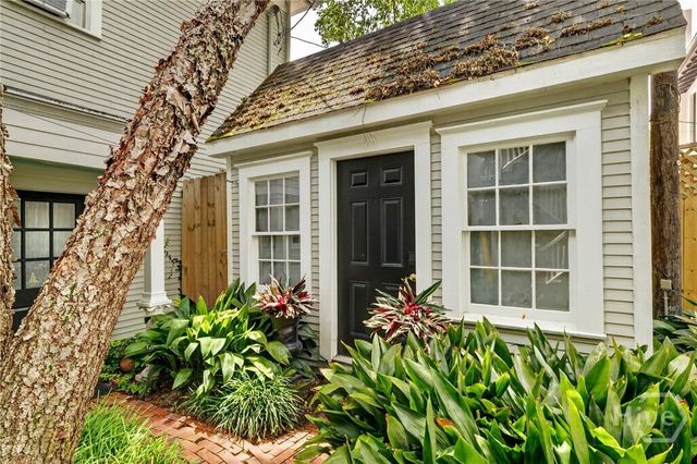 107 E 35th Street, Savannah, GA 31401