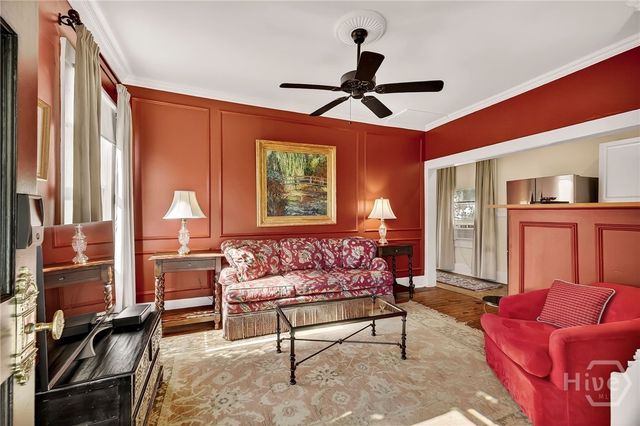 107 E 35th Street, Savannah, GA 31401