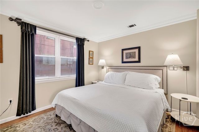 107 E 35th Street, Savannah, GA 31401