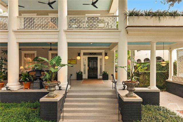107 E 35th Street, Savannah, GA 31401
