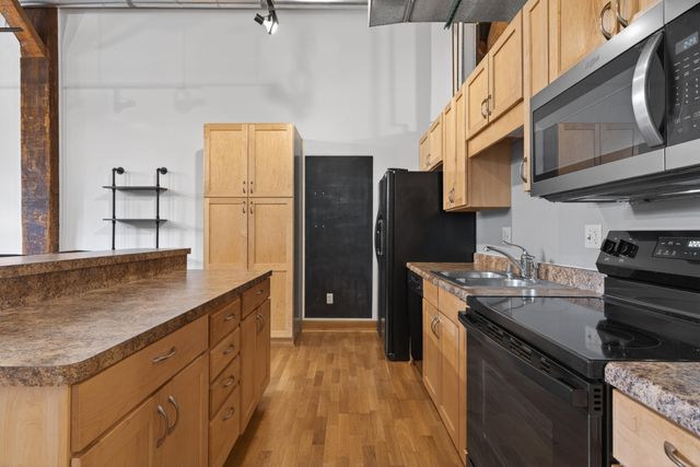 585 S Upper Street 121, Lexington, KY 40508