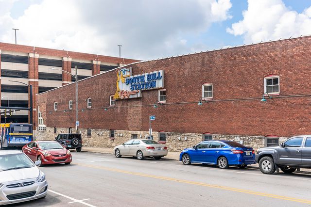 585 S Upper Street 121, Lexington, KY 40508