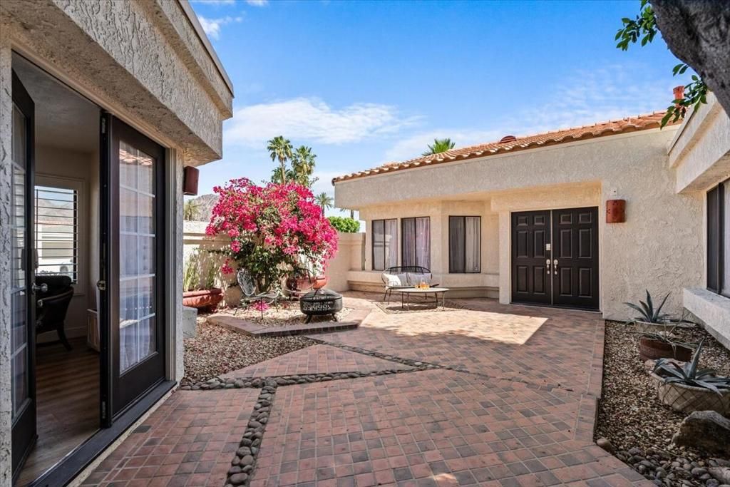 Image 5 of property listing at 50172 Calle Maria, La Quinta, CA 92253