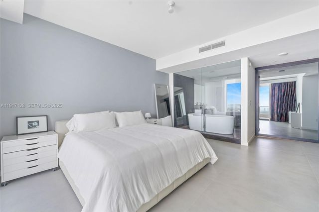 900 Biscayne Blvd PH 6205, Miami, FL 33132