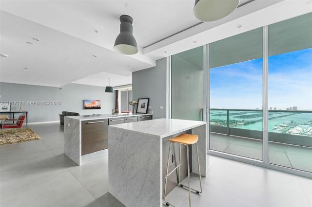 900 Biscayne Blvd PH 6205, Miami, FL 33132