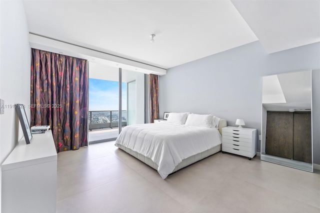 900 Biscayne Blvd PH 6205, Miami, FL 33132