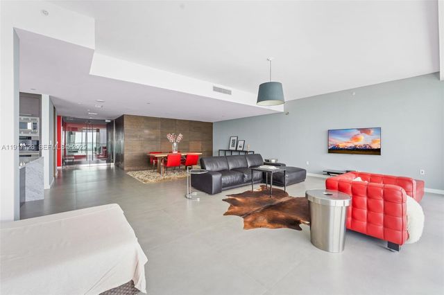 900 Biscayne Blvd PH 6205, Miami, FL 33132