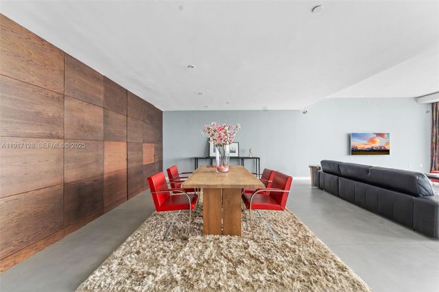 900 Biscayne Blvd PH 6205, Miami, FL 33132