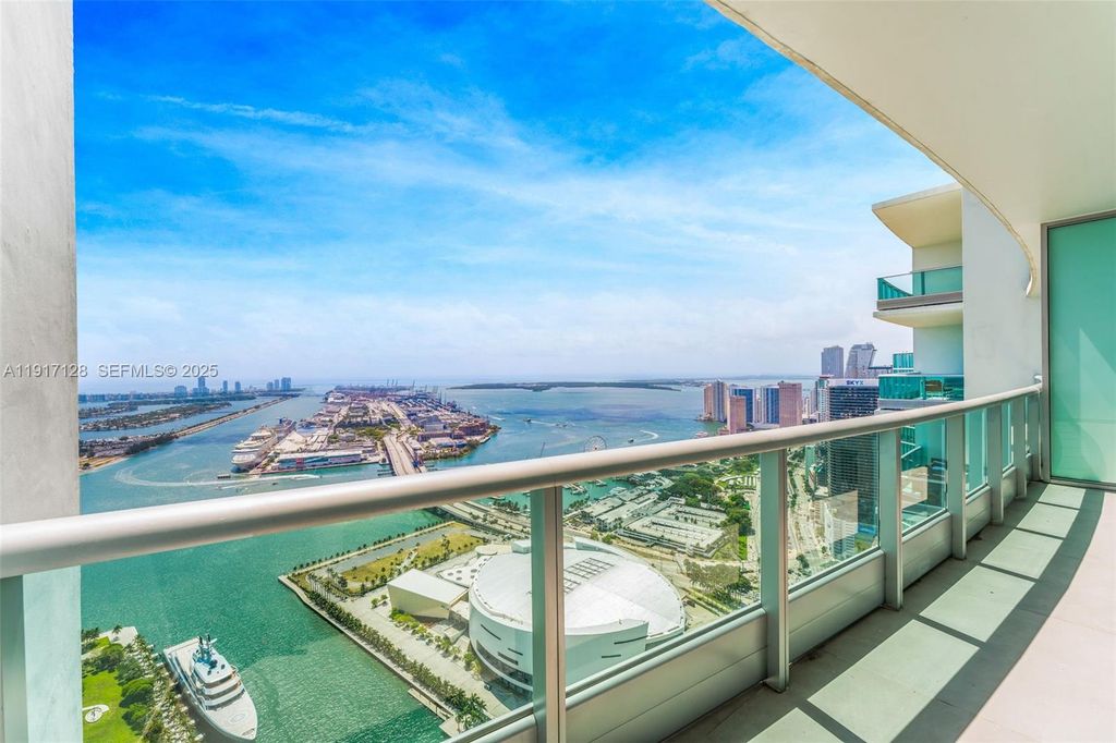 900 Biscayne Blvd PH 6205, Miami, FL 33132