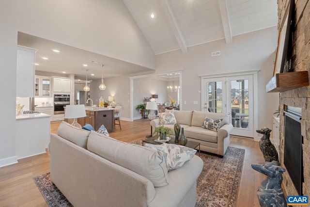 10 STEEP ROCK PL, Charlottesville, VA 22911