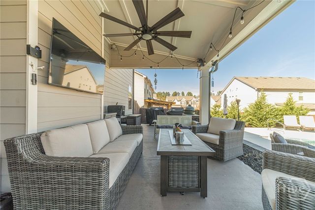 879 W Union Grove Circle, Auburn, GA 30011