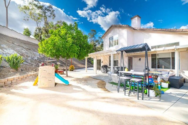 17801 Morning Rock, Riverside, CA 92503
