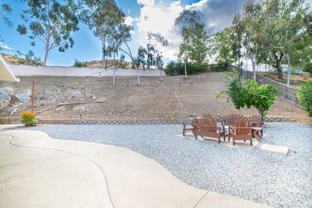 17801 Morning Rock, Riverside, CA 92503