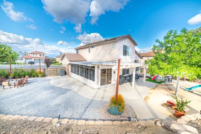 17801 Morning Rock, Riverside, CA 92503