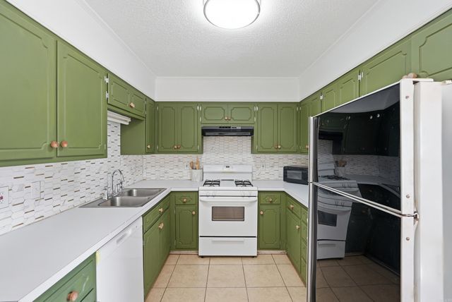 27 Burns Drive, Cabot, AR 72023