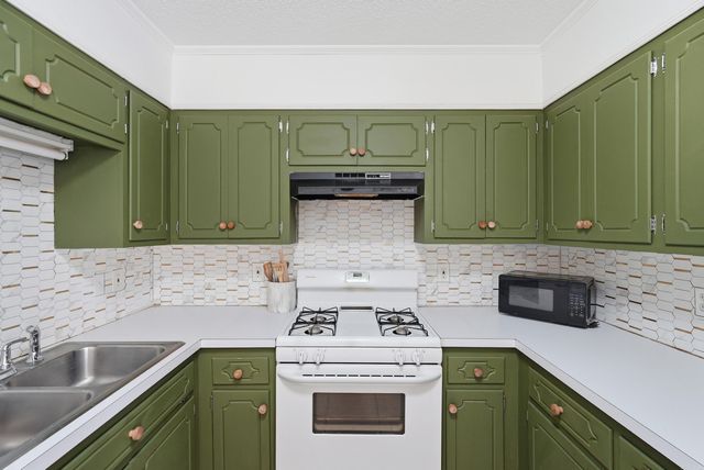 27 Burns Drive, Cabot, AR 72023