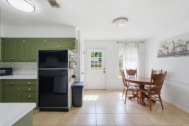 27 Burns Drive, Cabot, AR 72023