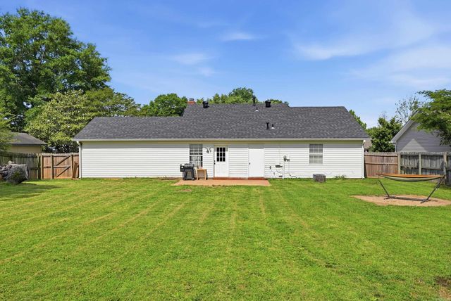 27 Burns Drive, Cabot, AR 72023