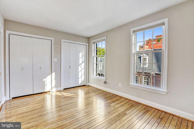 2528 QUEEN ANNES LN NW, Washington, DC 20037