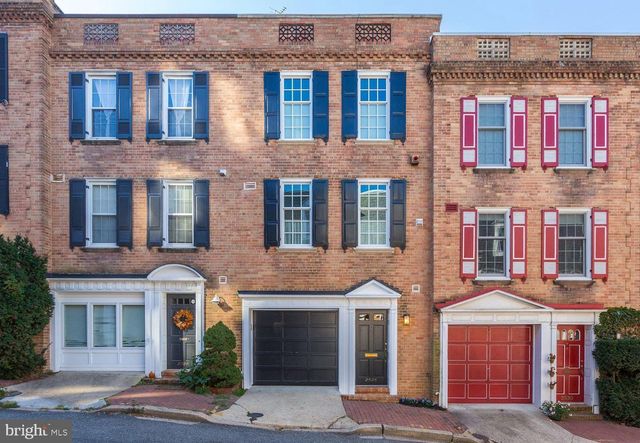 2528 QUEEN ANNES LN NW, Washington, DC 20037