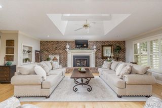 216 COACH Road, Lebanon, MO 65536