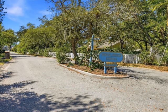 10785 DANIELLE DRIVE, Largo, FL 33774