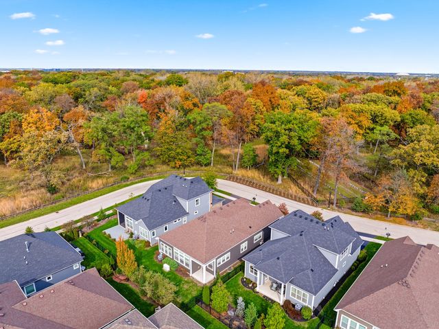 1053 Ironwood Court, Glenview, IL 60025