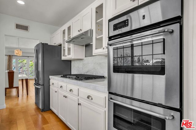 2205 S Bentley Avenue 302, Los Angeles, CA 90064