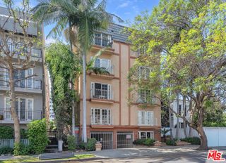 2205 S Bentley Avenue 302, Los Angeles, CA 90064