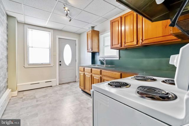 553 N 2ND ST, Shamokin, PA 17872