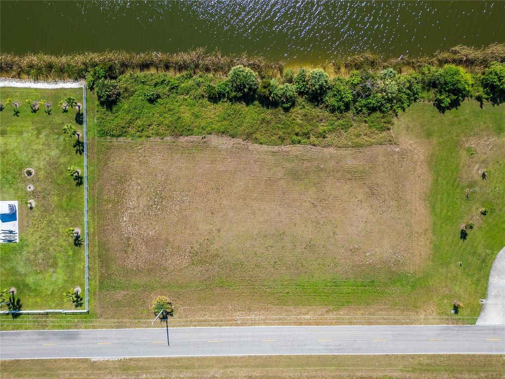 Image 16 of property listing at GULF CITY ROAD, Ruskin, FL 33570