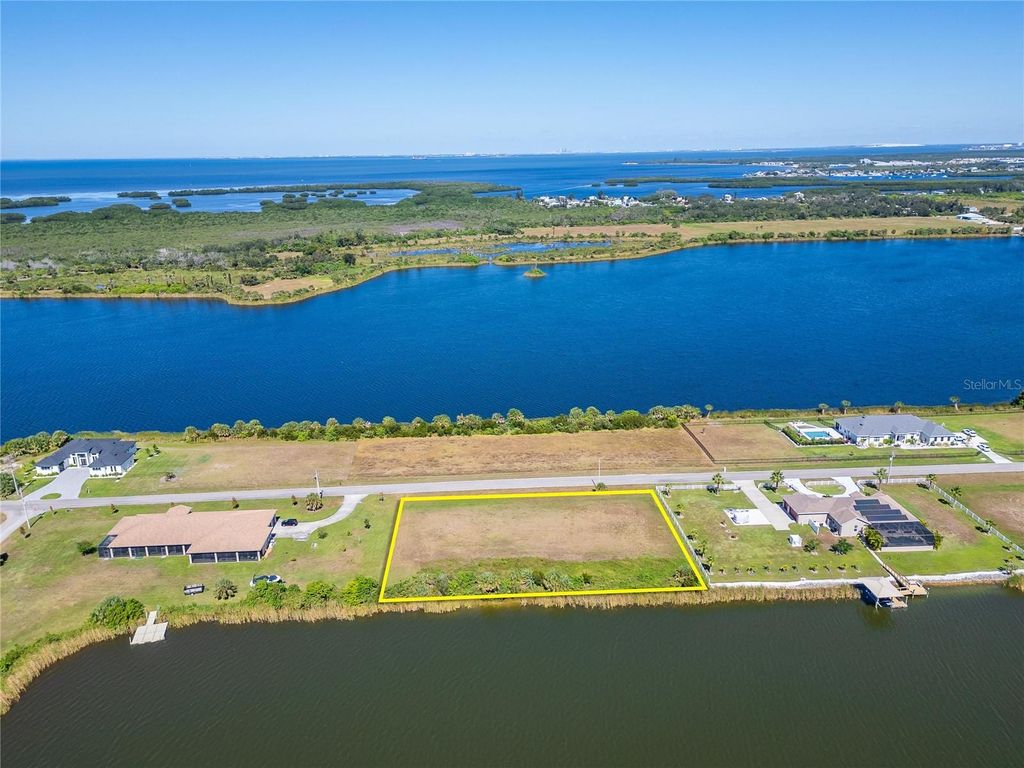 Image 17 of property listing at GULF CITY ROAD, Ruskin, FL 33570