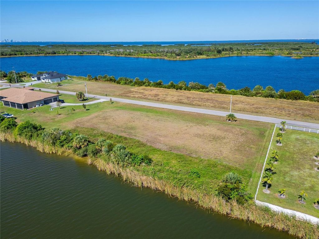 Image 23 of property listing at GULF CITY ROAD, Ruskin, FL 33570