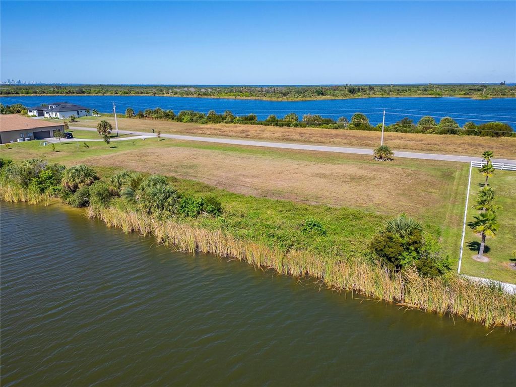 Image 24 of property listing at GULF CITY ROAD, Ruskin, FL 33570