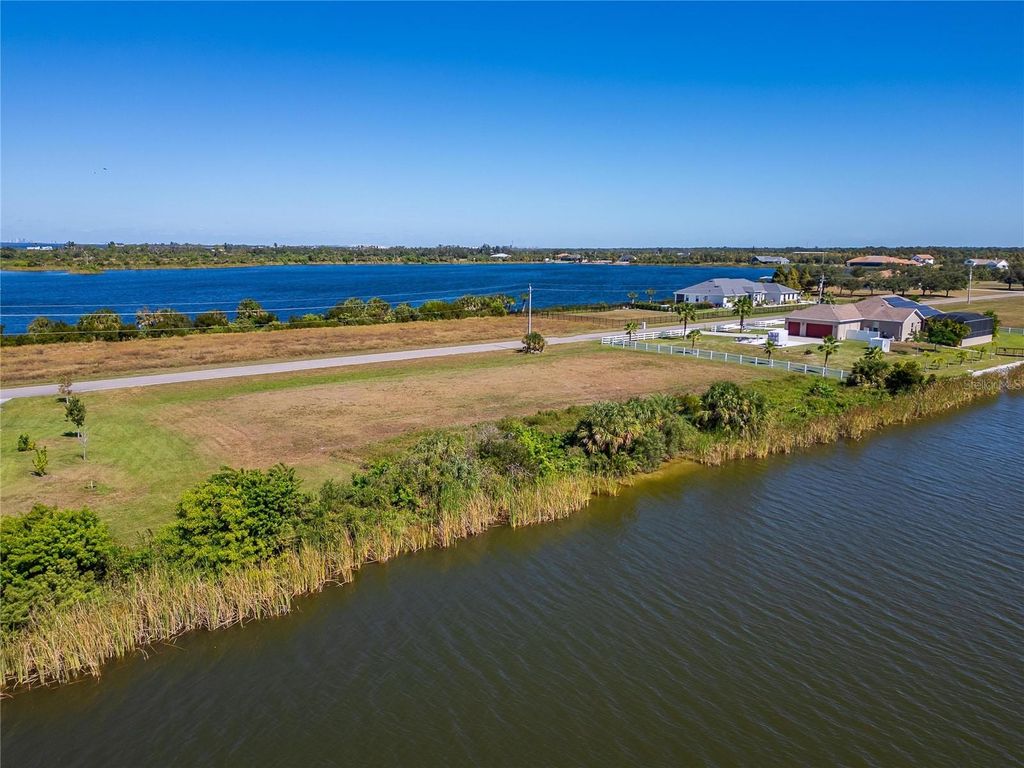 Image 26 of property listing at GULF CITY ROAD, Ruskin, FL 33570