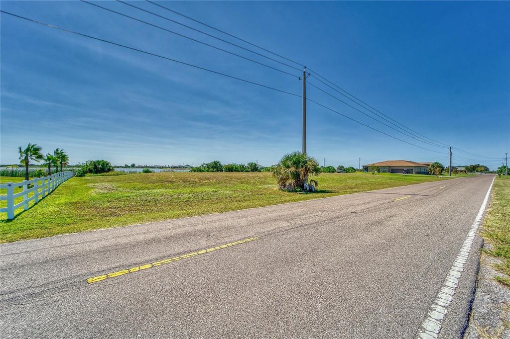 Image 30 of property listing at GULF CITY ROAD, Ruskin, FL 33570
