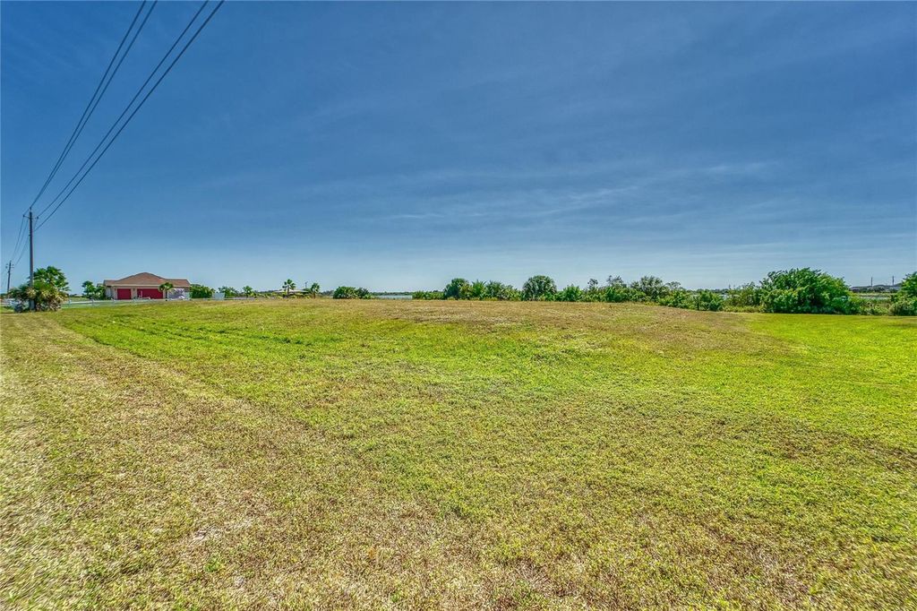 Image 33 of property listing at GULF CITY ROAD, Ruskin, FL 33570