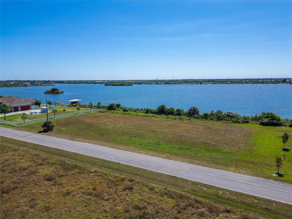 Image 5 of property listing at GULF CITY ROAD, Ruskin, FL 33570