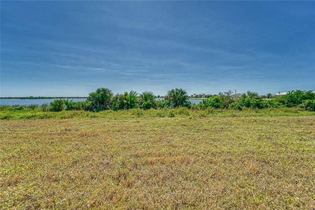 Image 43 of property listing at GULF CITY ROAD, Ruskin, FL 33570