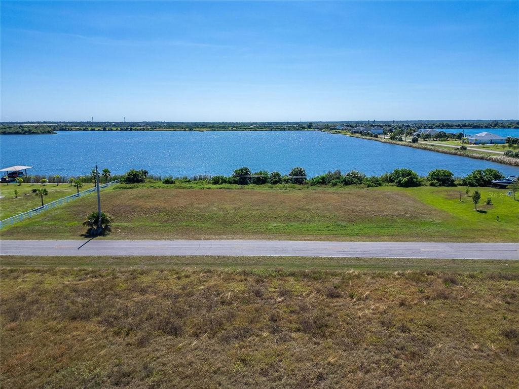 Image 6 of property listing at GULF CITY ROAD, Ruskin, FL 33570